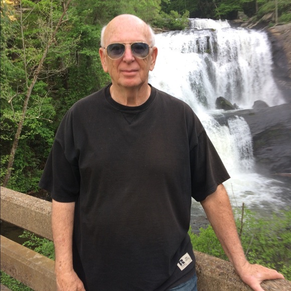 Meet your Posher, Howard - Picture 2 of 3